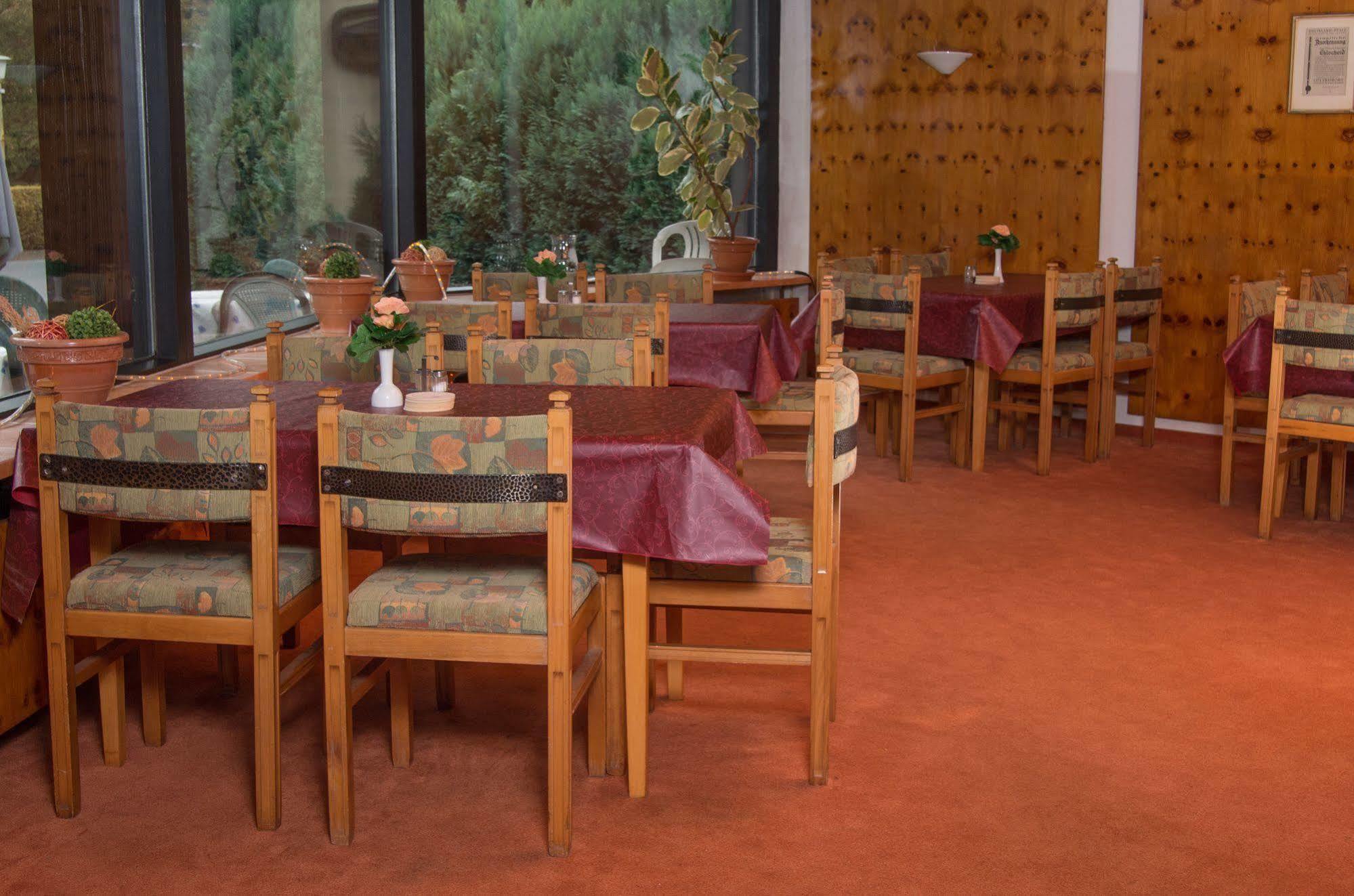Landhotel Westerwald Ehlscheid Εξωτερικό φωτογραφία